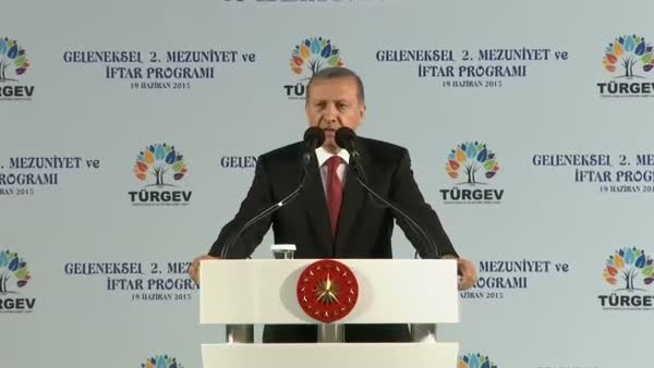 Cumhurbaşkanı Erdoğan TÜRGEV'in iftar ve mezuniyet programına katıldı