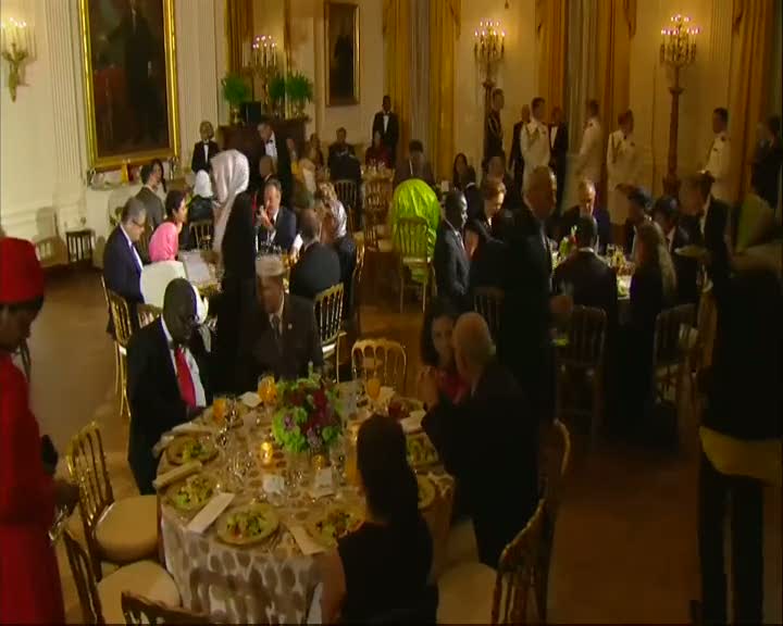 Obama Beyaz Saray'da iftar verdi