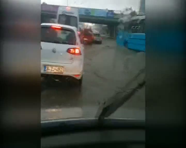 Su baskını amatör kamerada
