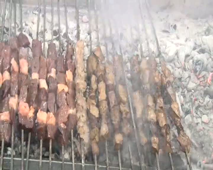 Sahurda 'Cartlak kebabı' keyfi