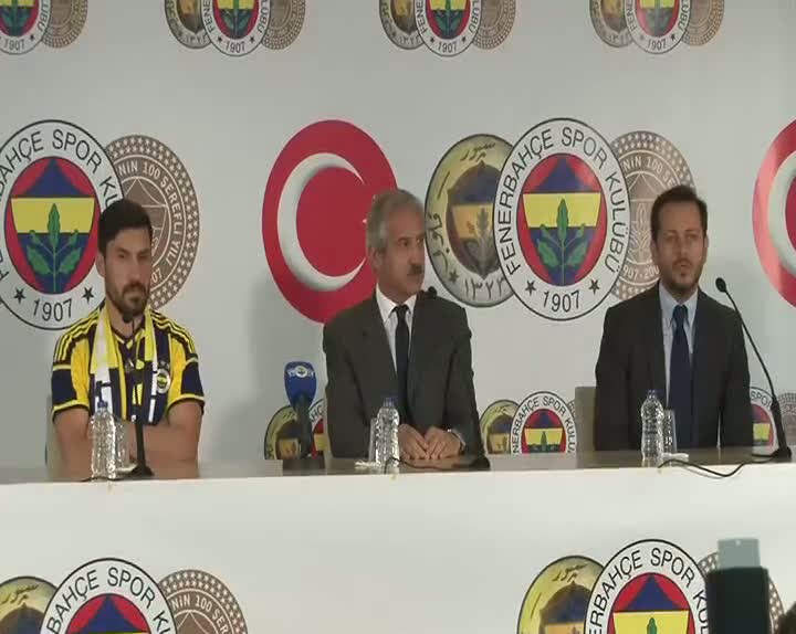 Fenerbahçe'nin yeni transferi Şener imza attı