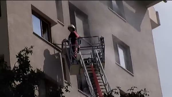 10 katlı apartmanda yangın paniği