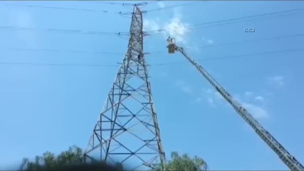 İntihar girişimi İzmir'in elektriğini kesti