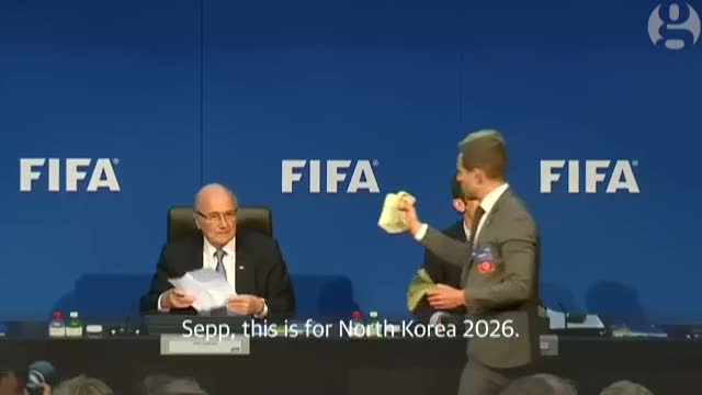 Blatter'e şok protesto