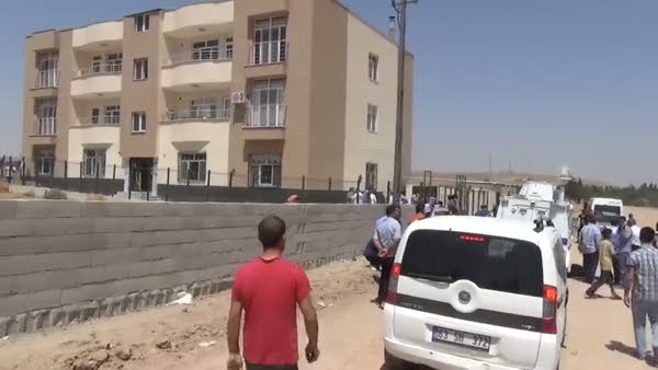 Şanlıurfa'da 2 polis evlerinde ölü bulundu