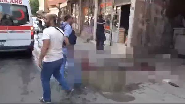 Diyarbakır'da polise silahlı saldırı: 1 şehit 1 yaralı