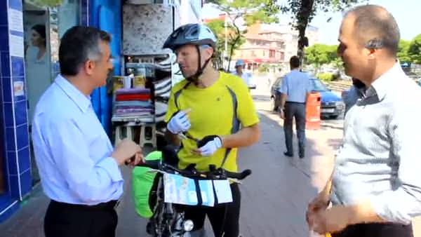 İspanyol profesör bisikletle Karadeniz turu atıyor