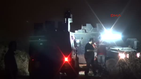 Mersin'de polis aracına ateş açıldı