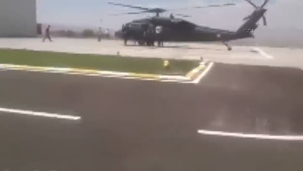 Ağrı'da roketle yaralanan asker helikopterle Erzurum'a getirildi
