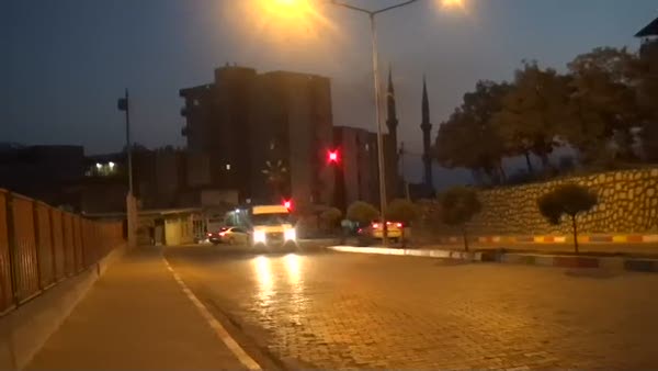 Şırnak'ta polis servisine bombalı saldırı!