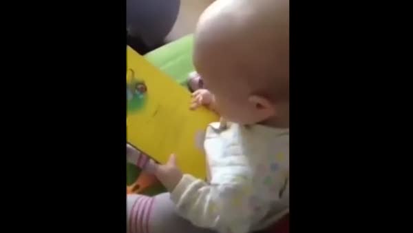 Erkenden okumayı öğrenen bebek!