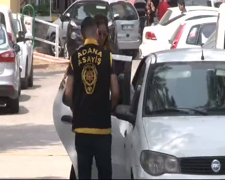 Hamile kadın hırsızlık yaparken yakalandı