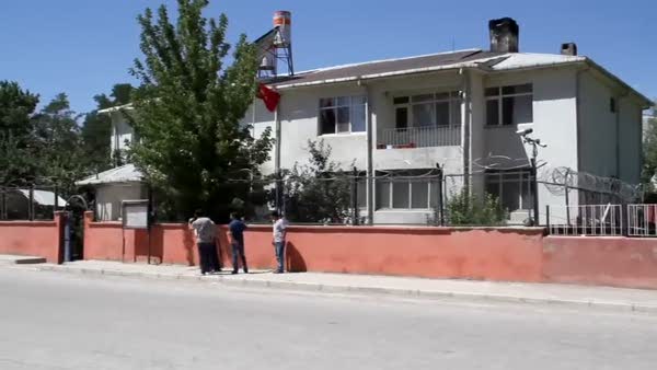 Jandarma lojmanları ve askerlik şubesine saldırı