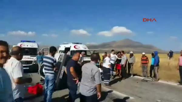 Aksaray'da kaza: 2 ölü 3 ağır yaralı