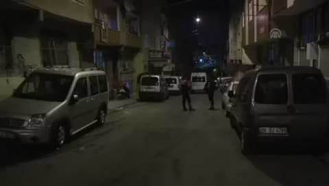 İstanbul Esenler‘de polise saldırı