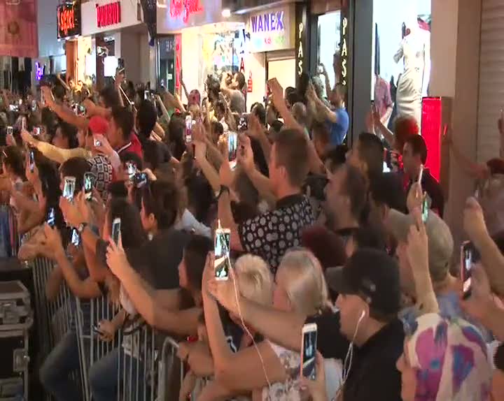 Mankenleri görüntüleme yarışı