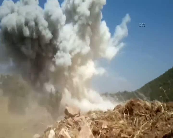 Diyarbakır'da teröristlerin tuzakları imha ediliyor