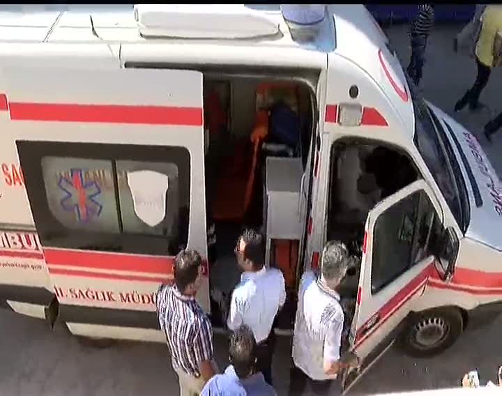 Teröristlerin öldürdüğü doktor, toprağa verildi