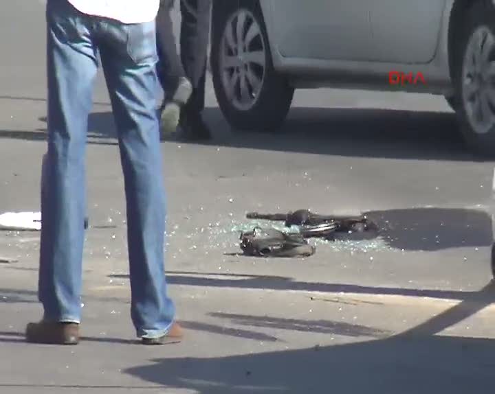 Teröristler polis aracını taradı