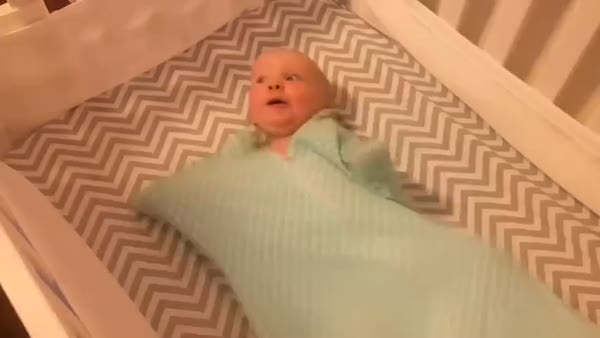 Bu bebeği çıldırtan ne?