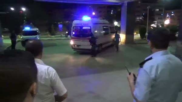Yaralı polisler Elazığ'a getirildi