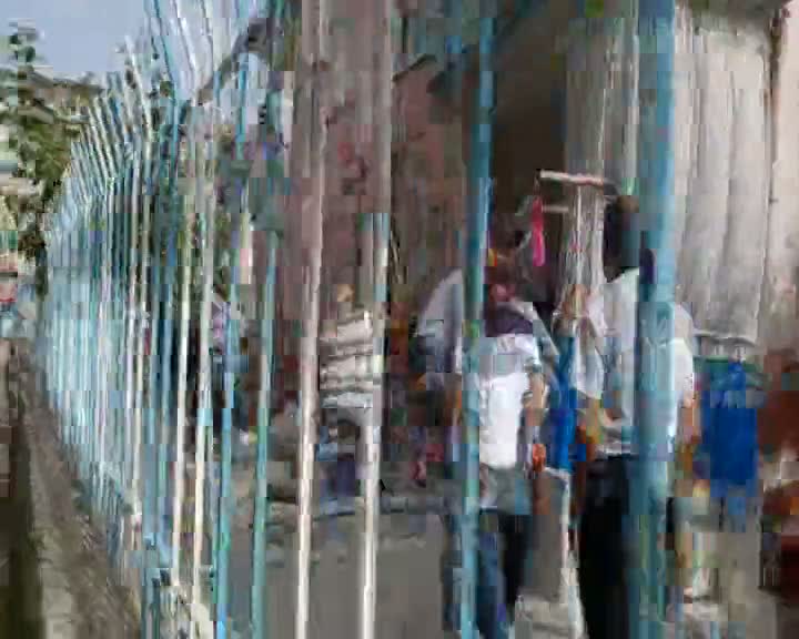 Taziye çadırında 3 kişi bıçaklandı