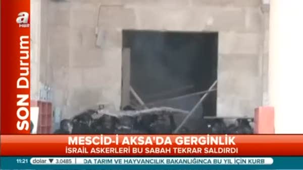 İsrail askerleri Mescid-i Aksa'ya yine saldırdı