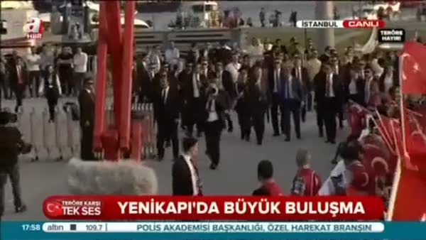 Cumhurbaşkanı Erdoğan sahneye bu türküyle çıktı