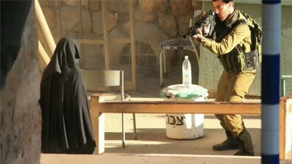 İsrail askeri genç kızı katletti