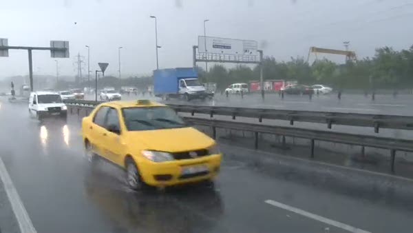 İstanbul'da sağanak yağış bekleniyor