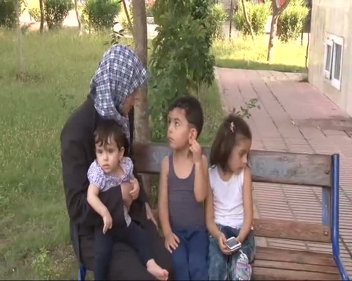 Suriyeli kadına bıçaklı kapkaç şoku