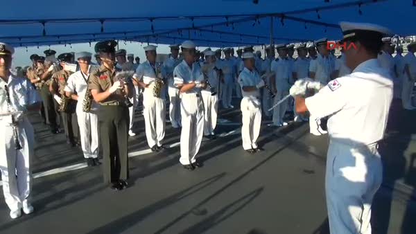 Koreli denizciler izmir'de