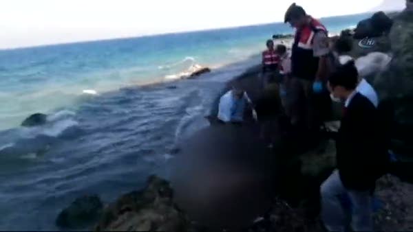 Denizden mülteci cesedi çıkmaya devam ediyor