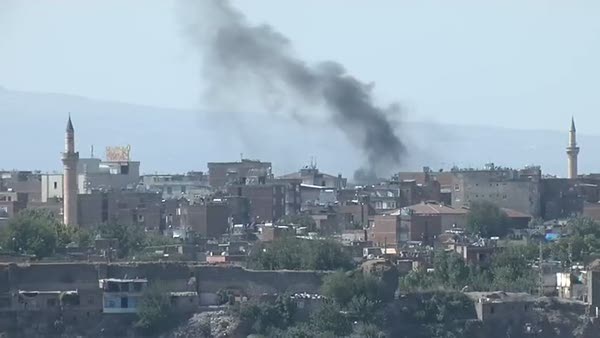Diyarbakır'da operasyonlar devam ediyor