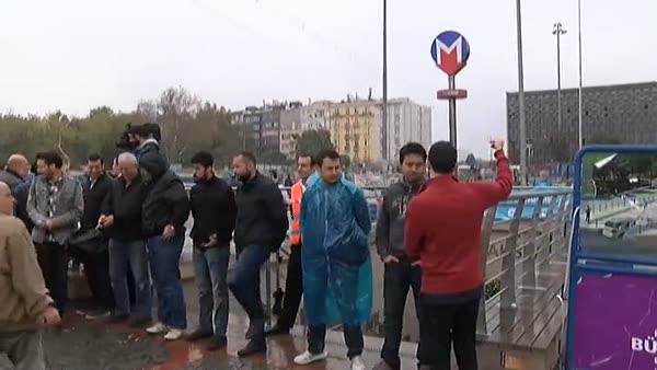 Taksim Metrosu'nda bomba endişesi