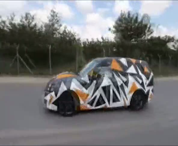 Bilim, Sanayi ve Teknoloji Bakanı Fikri Işık, yerli otomobili kullandı