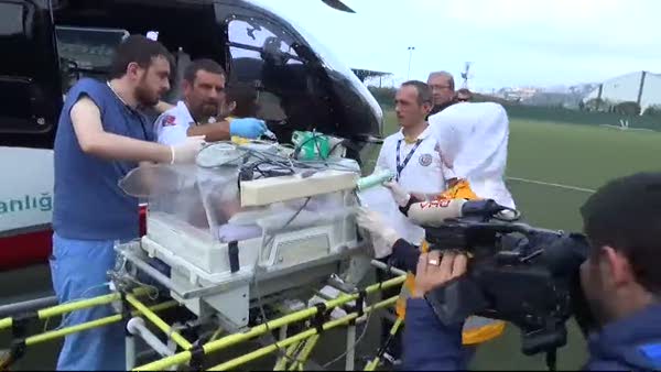 Minik bebek ambulans helikopter ile Ankara’ya sevk edildi