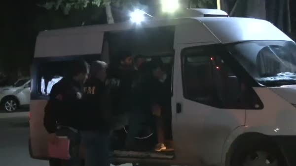 Adana’da DAEŞ operasyonu: 9 gözaltı