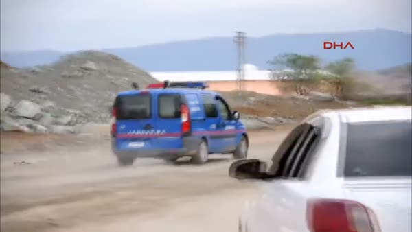 İslahiye'de PKK'nın yola döşediği patlayıcı imha edildi
