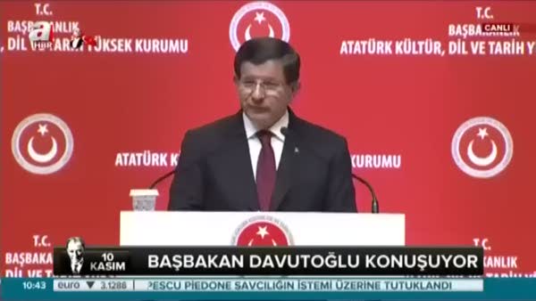 Başbakan Davutoğlu Atatürk'ü anma töreninde konuştu