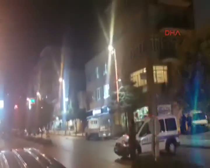 Gölcük'te soyguncu banka çalışanlarını rehin alındı