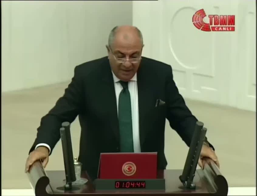 Tuğrul Türkeş yemin etti
