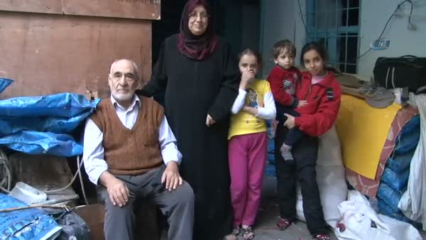 Evini Suriyeli aileye açtı