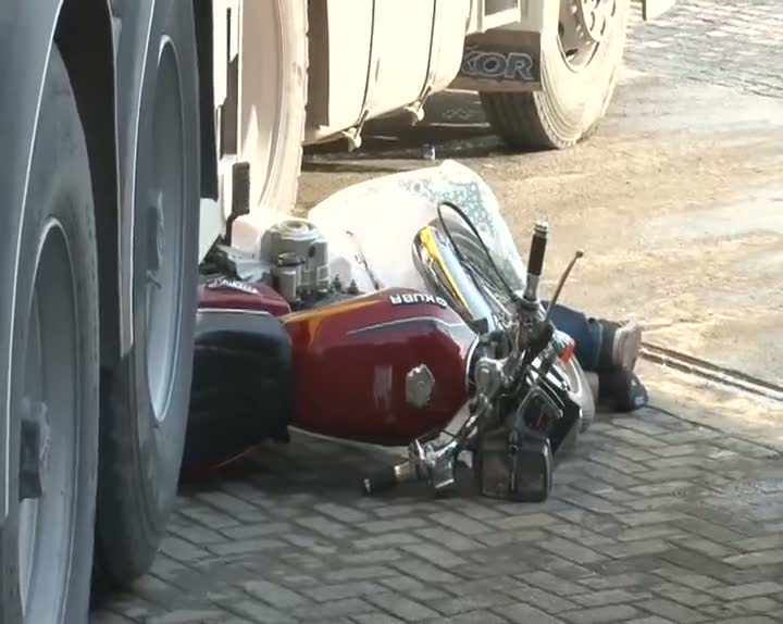 17 yaşındaki genç can verdi, vatandaş görüntüleme derdine düştü