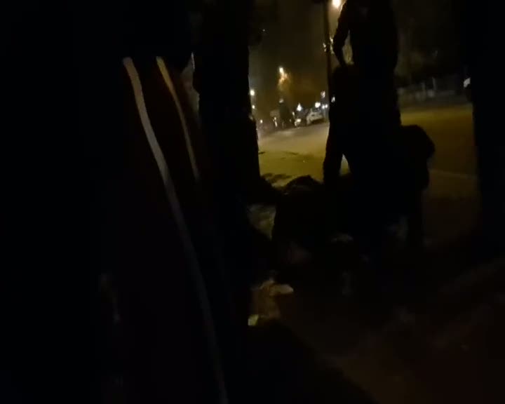 Arkadaşının intikamını almak isterken hastanelik oldu