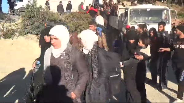 Bayırbucak'ta Türkmen kadınları da silahlandı