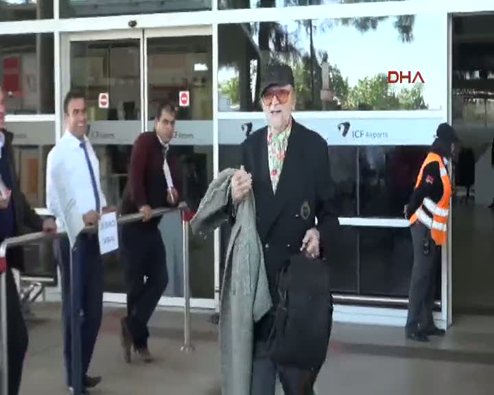 Türk sinemasının sultanı Türkan Şoray Antalya'ya geldi