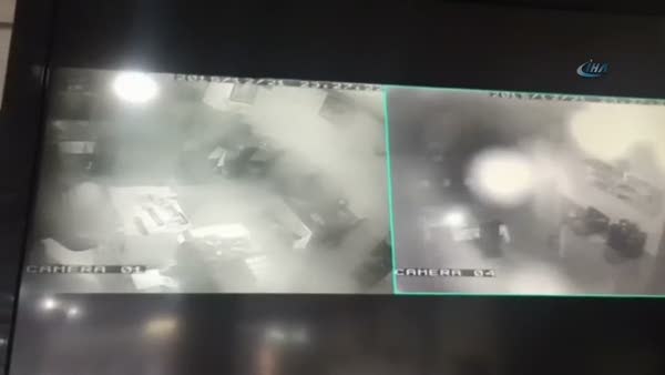 Kar maskeli hırsızlar kameraya yakalandı