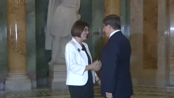 Başbakan Davutoğlu Sırbistan'da
