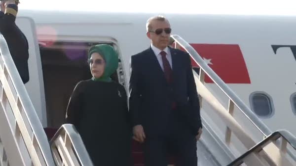 Cumhurbşakanı Erdoğan Suudi Arabistan’da resmi törenle karşılandı